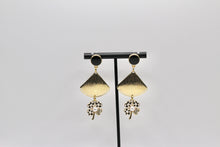 Load image into Gallery viewer, Checkered Black Shamrock Earrings
